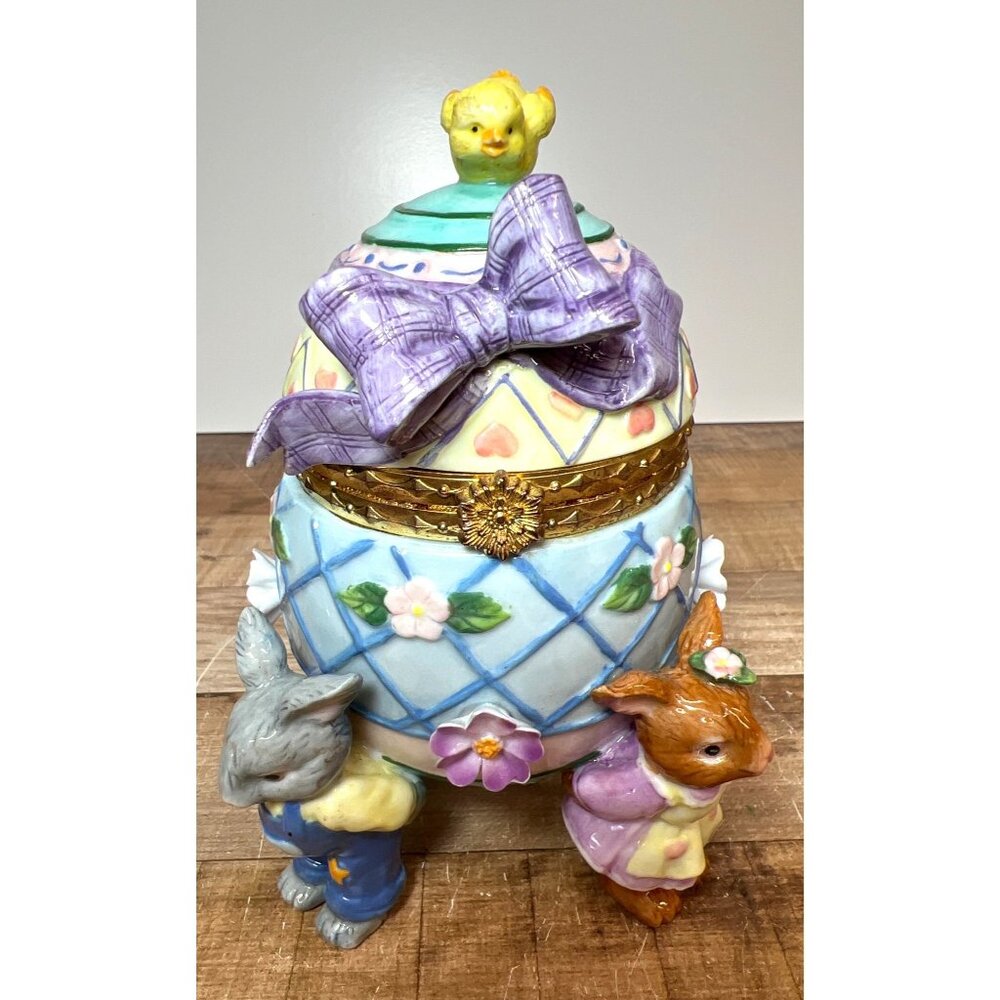 Hand-Painted Ceramic Egg Trinket Box With Bunny & Chick Design